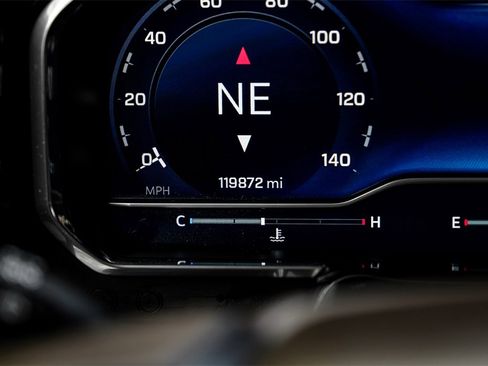 Used 2022 Chevrolet Silverado 1500 LT w/ Max Trailering Package image 16