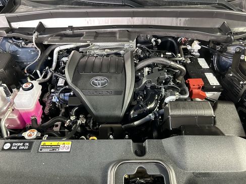 Used 2026 Toyota Grand Highlander FWD image 11