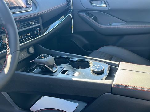 New 2026 Nissan Rogue SV image 27