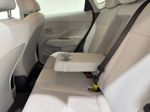 Used 2025 Hyundai Kona SEL image 17