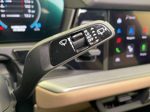 Certified 2024 Porsche Cayenne AWD/4WD image 41
