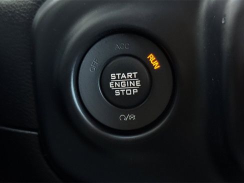 Used 2019 Jeep Wrangler Unlimited Rubicon image 26