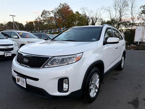 Used 2014 Kia Sorento LX FWD image 5