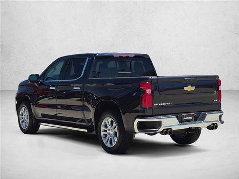 Used 2022 Chevrolet Silverado 1500 LTZ w/ LTZ Premium Package AWD/4WD image 8
