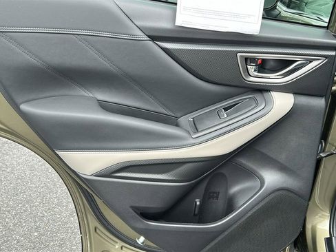 Certified 2022 Subaru Forester Limited image 23