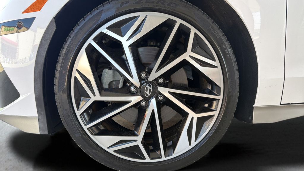 Used 2023 Hyundai Ioniq 6 Limited AWD/4WD image 35