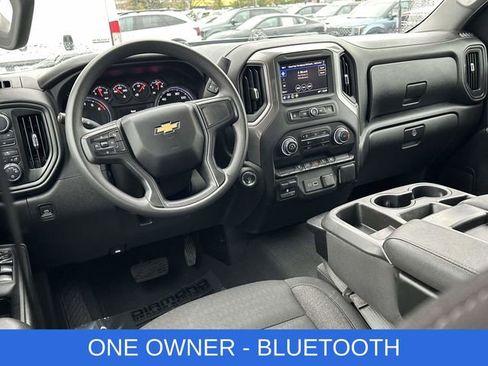 Used 2024 Chevrolet Silverado 2500 Custom w/ Custom Convenience Package image 2