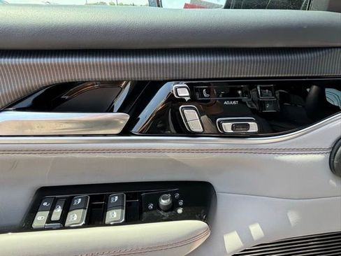 New 2026 Jeep Grand Wagoneer Summit AWD/4WD image 18