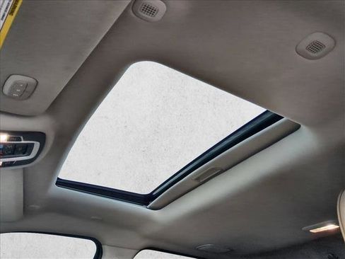 Used 2024 RAM 2500 Limited w/ Safety Group image 16