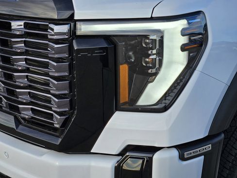 New 2026 GMC Sierra 3500 Denali Ultimate AWD/4WD image 5