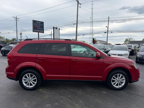 Used 2017 Dodge Journey SXT AWD/4WD image 2