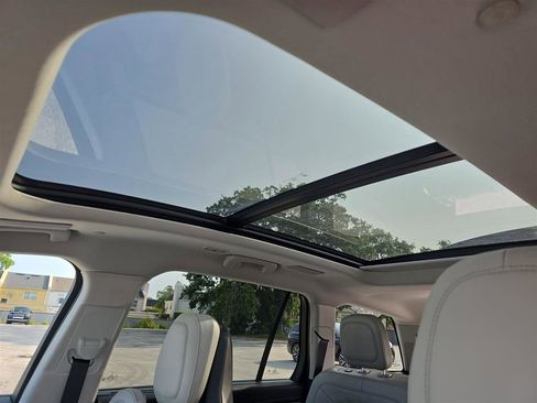 New 2025 Lincoln Aviator Reserve w/ Luxury Package image 31