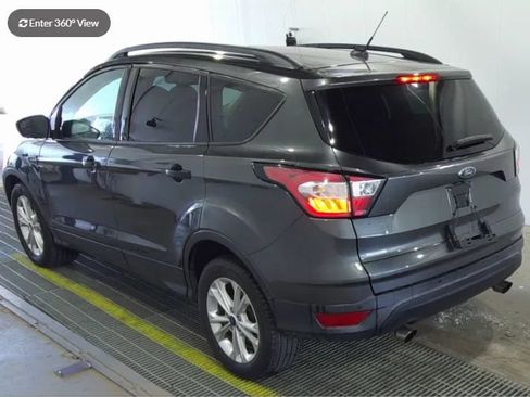 Used 2018 Ford Escape SE FWD image 3