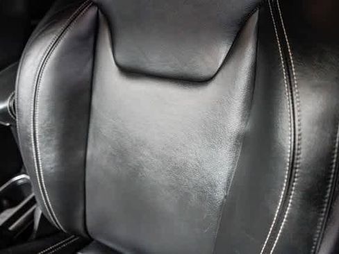 Used 2019 Jeep Renegade Limited image 23