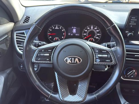 Used 2021 Kia Seltos S FWD image 28
