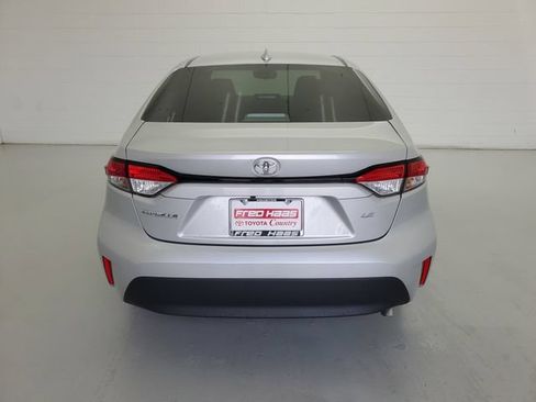 Used 2026 Toyota Corolla LE FWD image 6