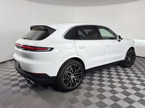 Used 2026 Porsche Cayenne AWD/4WD image 9