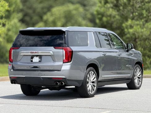 Used 2021 GMC Yukon XL Denali w/ Denali Ultimate Package AWD/4WD image 11