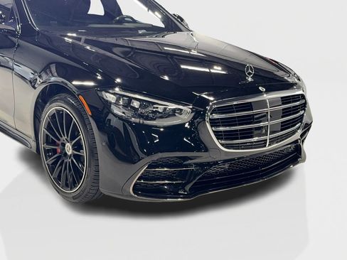 Used 2023 Mercedes-Benz S 500 4MATIC image 3