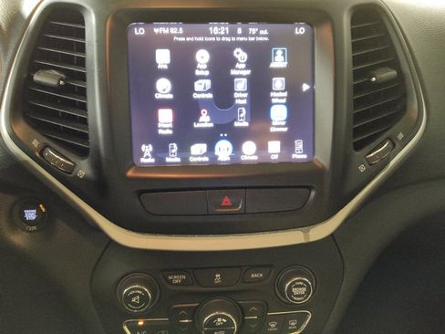 Used 2016 Jeep Cherokee Limited FWD image 25