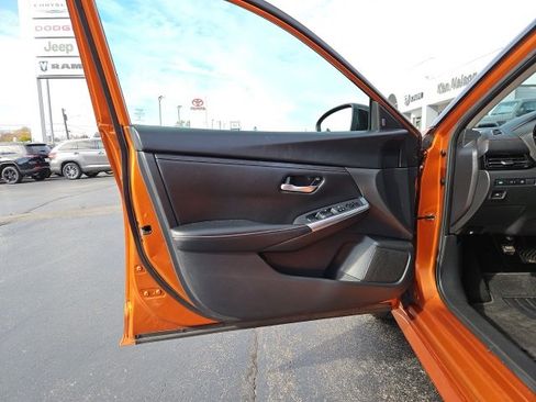 Used 2023 Nissan Sentra SR w/ Electronics Package image 22