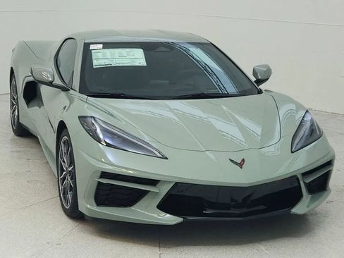 Used 2024 Chevrolet Corvette Stingray Preferred Cpe w/ 2LT image 2