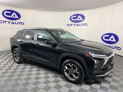 Used 2025 Chevrolet Trax LT