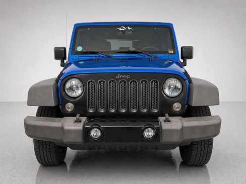 Used 2015 Jeep Wrangler Sport AWD/4WD image 2