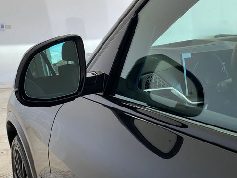 New 2026 BMW X5 xDrive40i w/ M Sport Package image 21