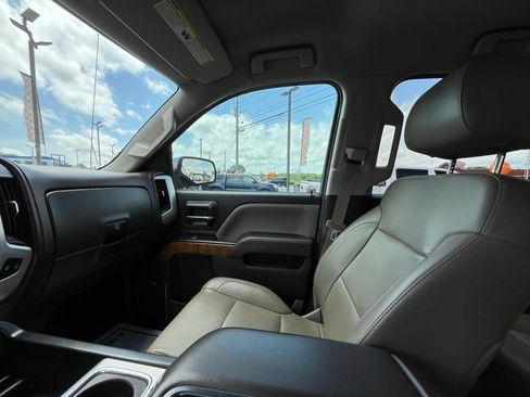 Used 2015 GMC Sierra 1500 SLT w/ SLT Crew Cab Value Package AWD/4WD image 17