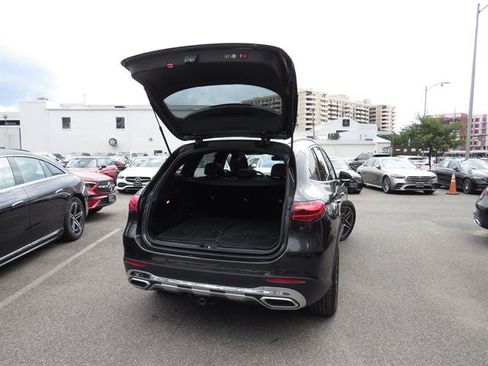 Used 2026 Mercedes-Benz GLC 300 4MATIC image 31