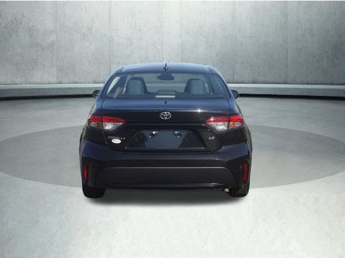 Used 2020 Toyota Corolla LE FWD image 12