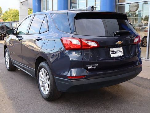 Used 2019 Chevrolet Equinox LS AWD/4WD image 3