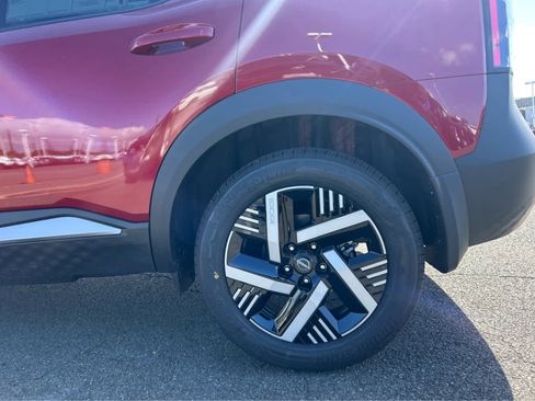 New 2026 Nissan Kicks SV image 5