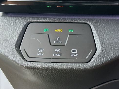 Used 2023 Volkswagen ID.4 Pro AWD/4WD image 27
