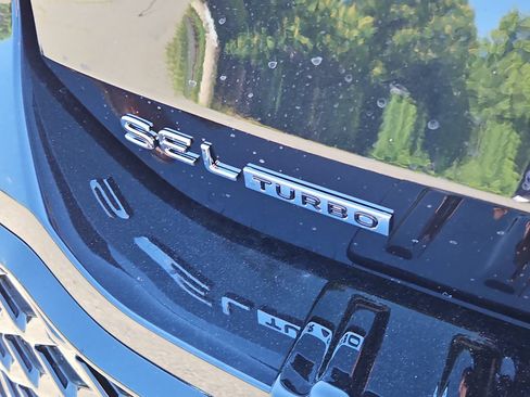 New 2026 Volkswagen Tiguan SEL R-Line AWD/4WD image 6