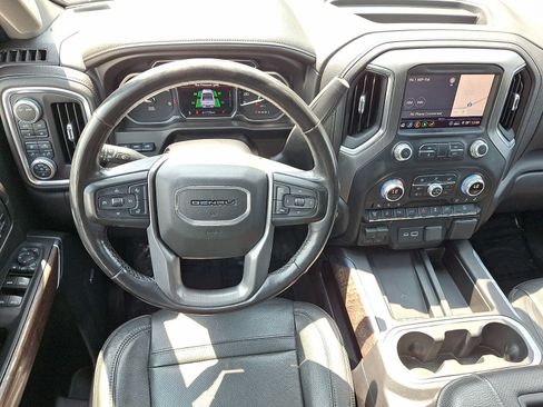 Used 2020 GMC Sierra 2500 Denali w/ Denali Ultimate Package AWD/4WD image 22