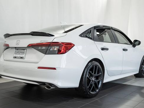Used 2024 Honda Civic Sport image 4