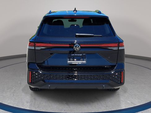 New 2026 Volkswagen Tiguan SE R-Line AWD/4WD image 6