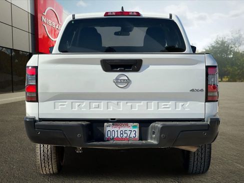 Used 2024 Nissan Frontier S w/ Technology Package AWD/4WD image 8