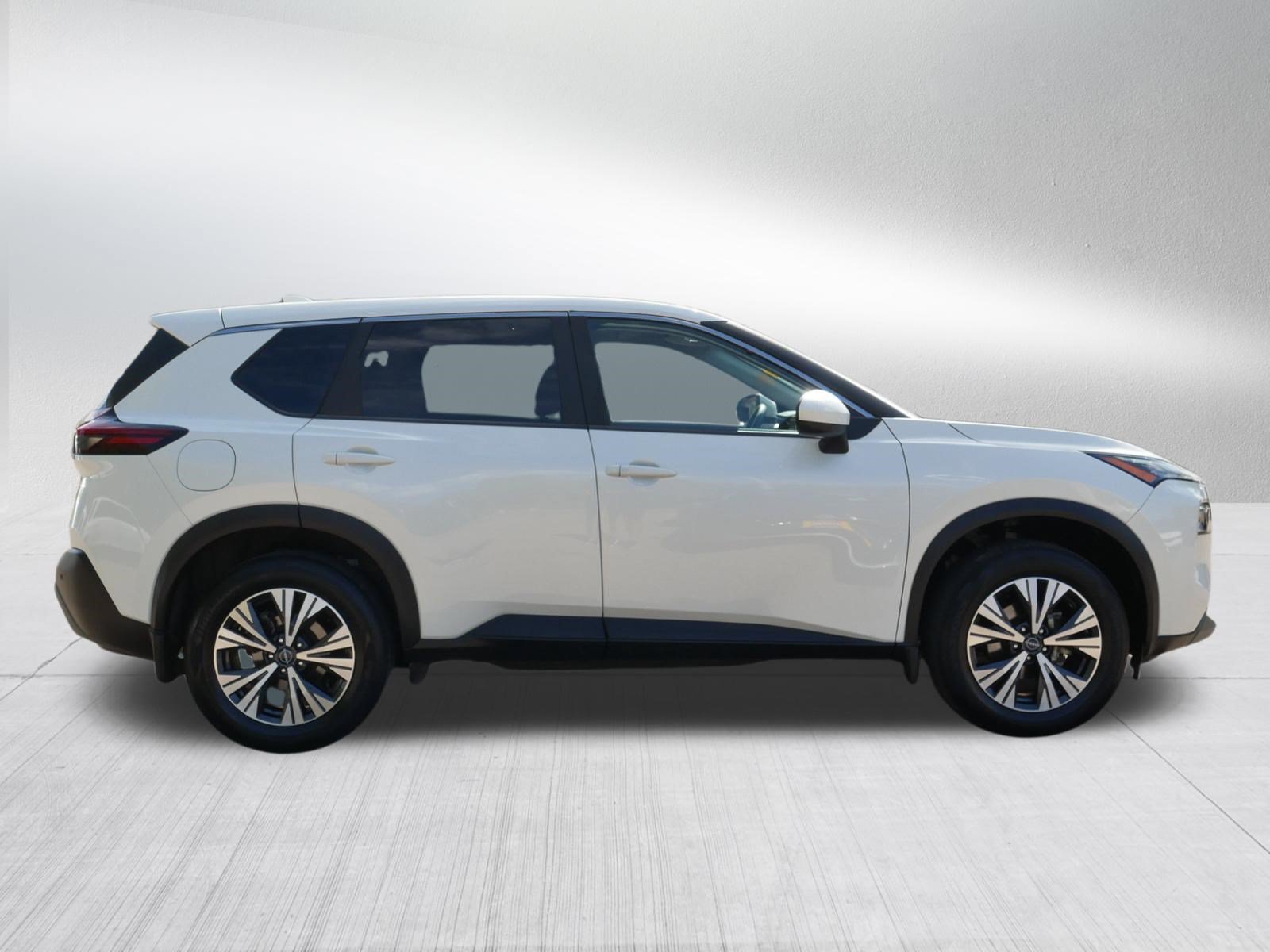 Certified 2023 Nissan Rogue SV AWD/4WD image 8