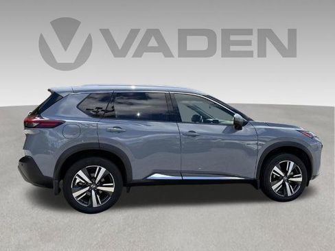 Certified 2021 Nissan Rogue SL w/ Premium Package FWD image 6
