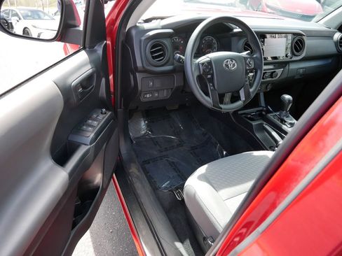 Certified 2023 Toyota Tacoma SR AWD/4WD image 10