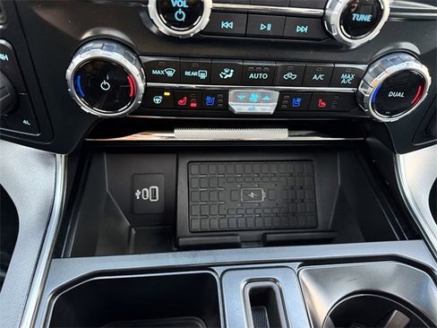 Certified 2025 Ford F150 Platinum w/ Equipment Group 702A High image 29