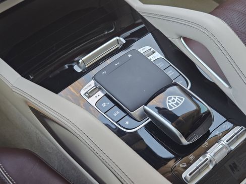 Certified 2024 Mercedes-Benz Maybach GLS 600 4MATIC image 20