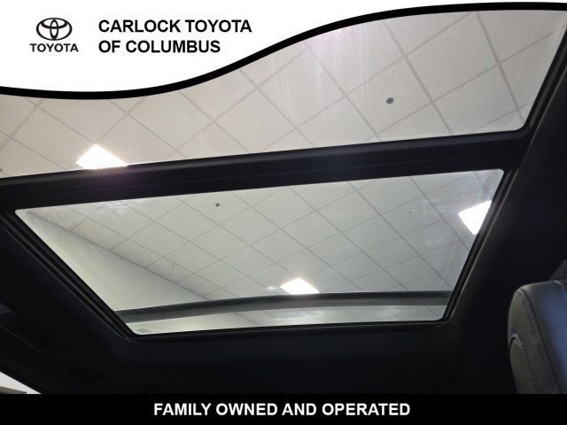 Used 2023 Toyota Sequoia Platinum AWD/4WD image 15