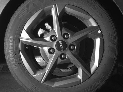 Used 2025 Kia K4 FWD image 15