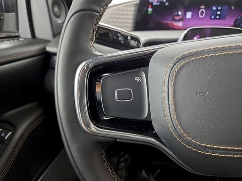 New 2025 Lincoln Navigator Black Label image 20