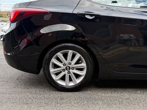 Used 2015 Hyundai Elantra SE w/ Option Group 02 image 6