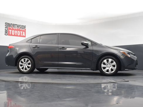 Used 2025 Toyota Corolla LE FWD image 27